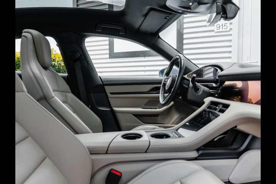 Porsche Taycan 4S Performance Boost 93 kWh | PANORAMA | SPORTCHRONO | 21" | BOSE