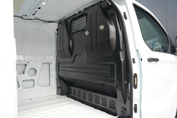 Ford Transit Custom 320 2.0 TDCI L1H1 Trend 170pk - 1 + 1 Stoel - Trekhaak - Blindspot - ACC - Navi - Rijklaar