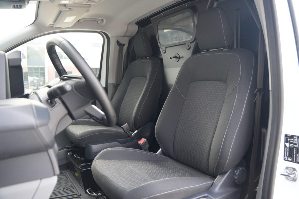 Ford Transit Custom 320 2.0 TDCI L1H1 Trend 170pk - 1 + 1 Stoel - Trekhaak - Blindspot - ACC - Navi - Rijklaar