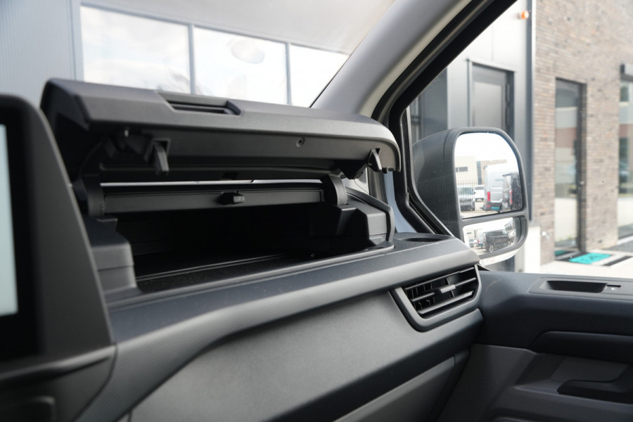 Ford Transit Custom 320 2.0 TDCI L1H1 Trend 170pk - 1 + 1 Stoel - Trekhaak - Blindspot - ACC - Navi - Rijklaar