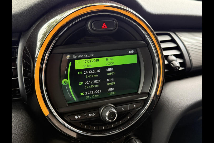 MINI 5-deurs 1.5 Cooper Pepper | Keyless | Dealeronderhouden | All-Season
