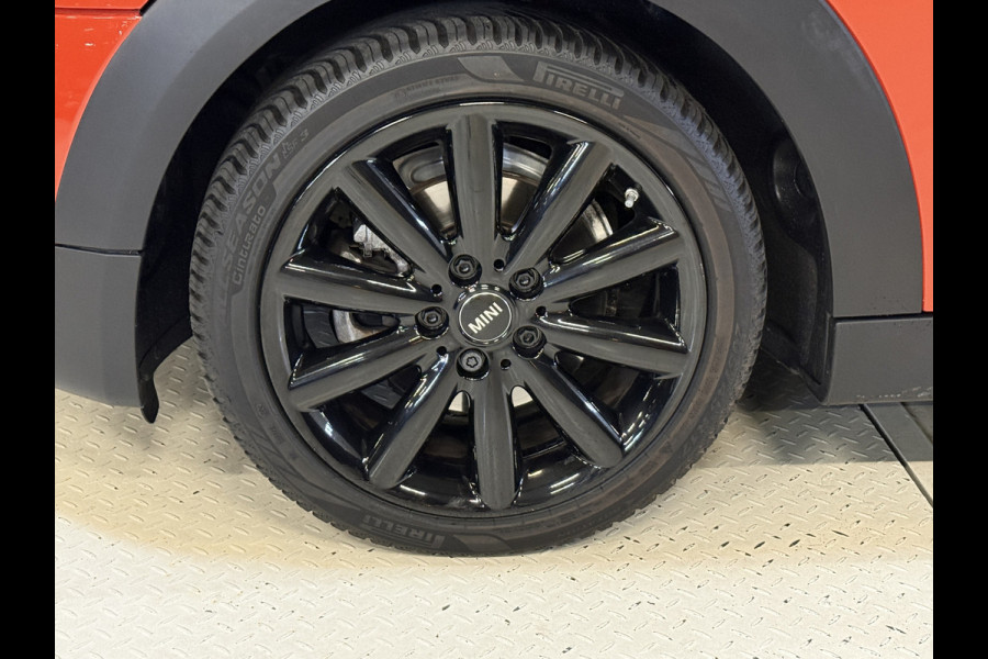 MINI 5-deurs 1.5 Cooper Pepper | Keyless | Dealeronderhouden | All-Season