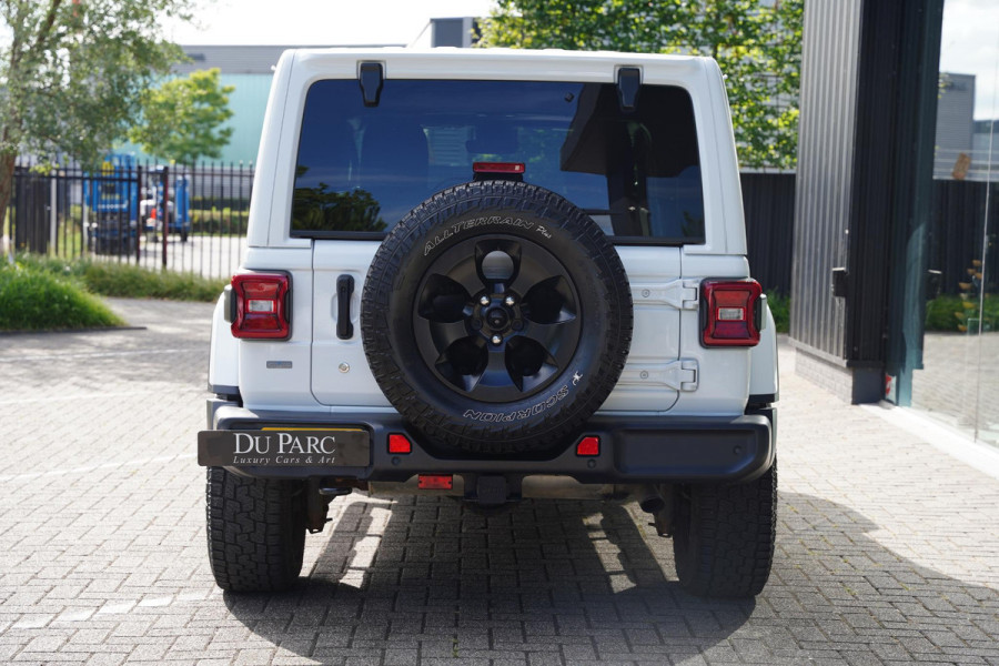 Jeep Wrangler 3.6 Sahara / 57 D.Km / Zwart Leder / Side Steps