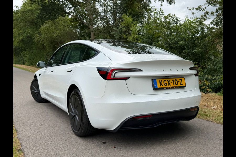 Tesla Model 3 RWD 60 kWh | Self Driving + Camera + Stoelvw Nu € 39.975,-!!!