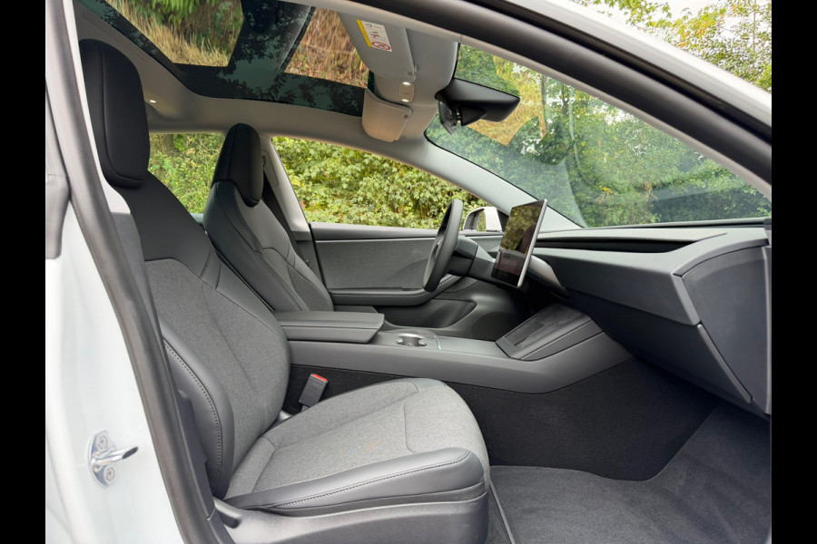 Tesla Model 3 RWD 60 kWh | Self Driving + Camera + Stoelvw Nu € 39.975,-!!!