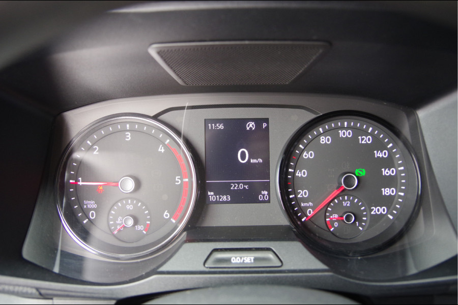 Volkswagen Crafter 2.0 TDI L3H3(L2H2) 3-ZITS, AUT. STOELVERWARMING, CRUISE, CAMERA, AIRCO, CARPLAY, PARKEERSENSOREN
