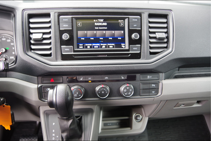 Volkswagen Crafter 2.0 TDI L3H3(L2H2) 3-ZITS, AUT. STOELVERWARMING, CRUISE, CAMERA, AIRCO, CARPLAY, PARKEERSENSOREN