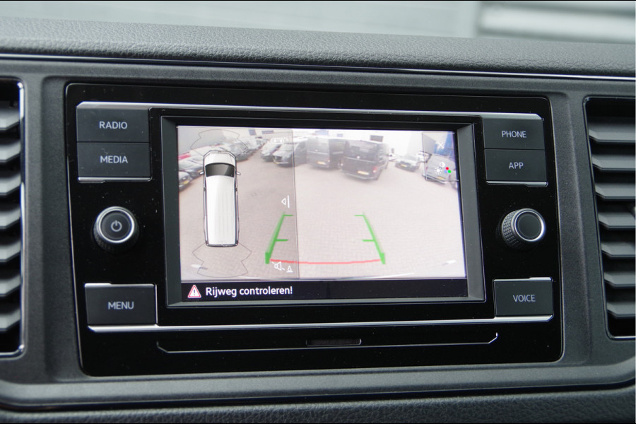 Volkswagen Crafter 2.0 TDI L3H3(L2H2) 3-ZITS, AUT. STOELVERWARMING, CRUISE, CAMERA, AIRCO, CARPLAY, PARKEERSENSOREN