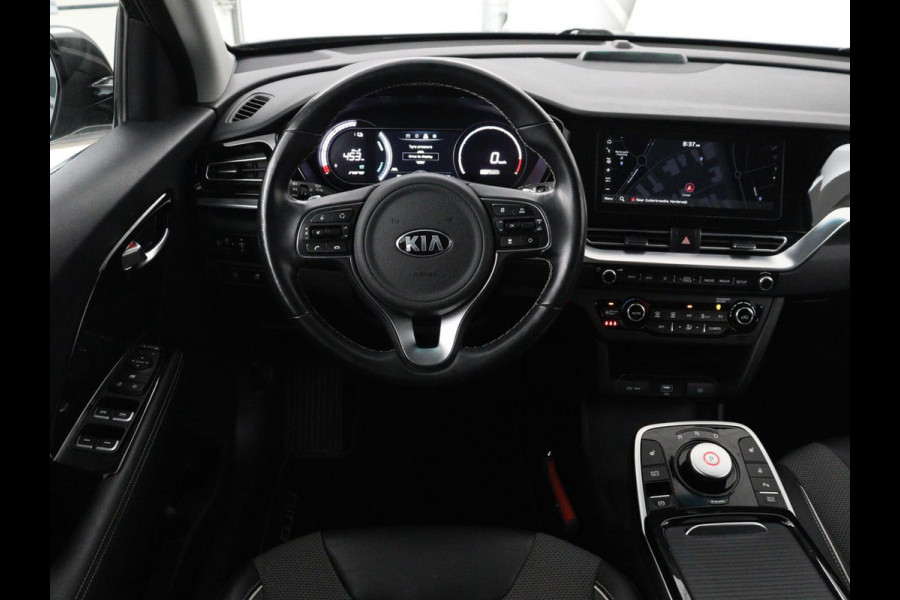 Kia e-Niro DynamicPlusLine 64 kWh Pano| Clima | Half Leder | SOH 94.9% Pano| Clima | Half Leder | SOH 94.9% | Navi | Camera | Stoelverwarming | DAB+ | Carplay