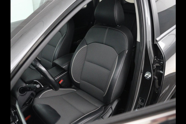 Kia e-Niro DynamicPlusLine 64 kWh Pano| Clima | Half Leder | SOH 94.9% Pano| Clima | Half Leder | SOH 94.9% | Navi | Camera | Stoelverwarming | DAB+ | Carplay
