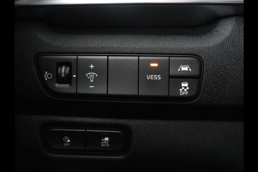 Kia e-Niro DynamicPlusLine 64 kWh Pano| Clima | Half Leder | SOH 94.9% Pano| Clima | Half Leder | SOH 94.9% | Navi | Camera | Stoelverwarming | DAB+ | Carplay