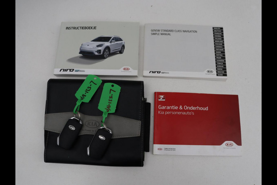 Kia e-Niro DynamicPlusLine 64 kWh Pano| Clima | Half Leder | SOH 94.9% Pano| Clima | Half Leder | SOH 94.9% | Navi | Camera | Stoelverwarming | DAB+ | Carplay