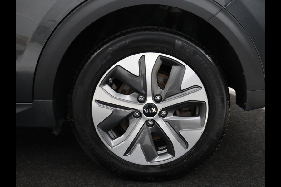 Kia e-Niro DynamicPlusLine 64 kWh Pano| Clima | Half Leder | SOH 94.9% Pano| Clima | Half Leder | SOH 94.9% | Navi | Camera | Stoelverwarming | DAB+ | Carplay