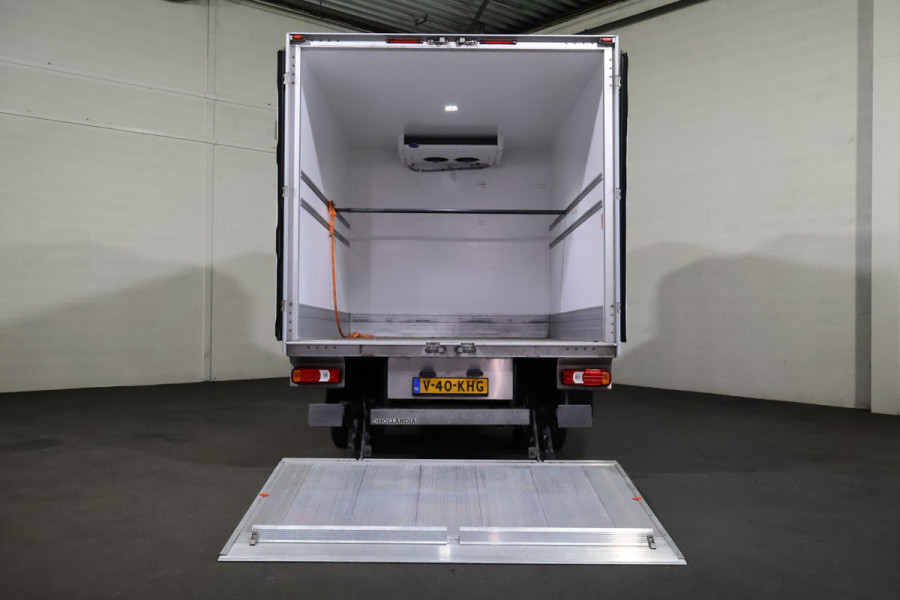 Iveco Daily 35C14 Automaat Koelwagen Bakwagen met Laadklep