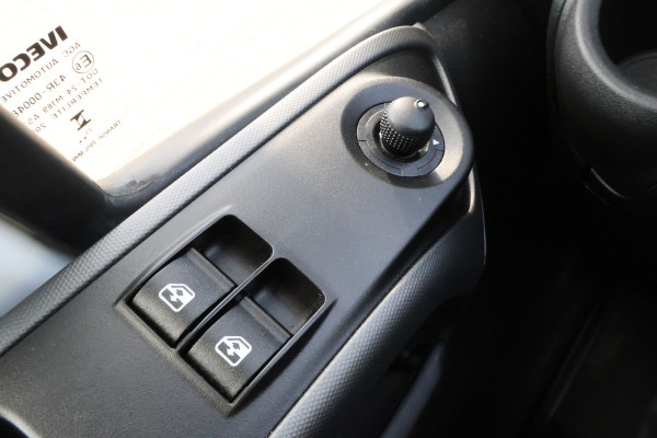 Iveco Daily 35C14 Automaat Koelwagen Bakwagen met Laadklep