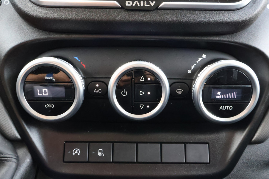 Iveco Daily 35C14 Automaat Koelwagen Bakwagen met Laadklep