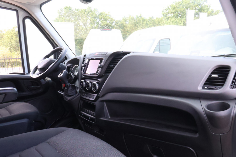 Iveco Daily 35C14 Automaat Koelwagen Bakwagen met Laadklep
