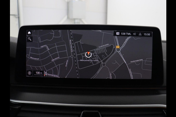 BMW 5 Serie Touring 520i Business Edition Plus | Panoramadak | Leder | Elektrische stoelen | Stoelverwarming | Carplay | Cruise control | Climate control | Trekhaak