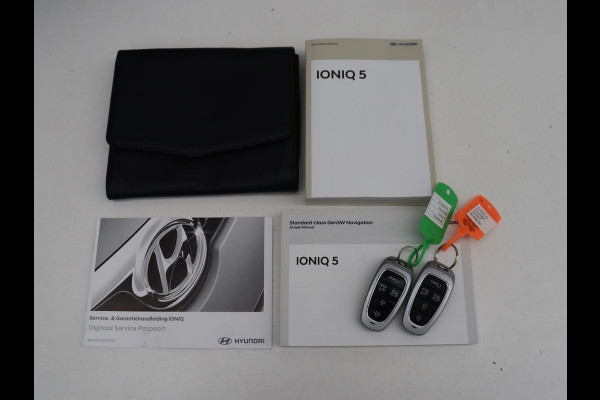 Hyundai IONIQ 5 Connect+ 73kWh | SOH 95.2% | Half Leder | Adaptive cruise | Stuur/stoel verwarming | Navigatie | Climate control | Camera | Carplay | DAB+ | Bose Audio
