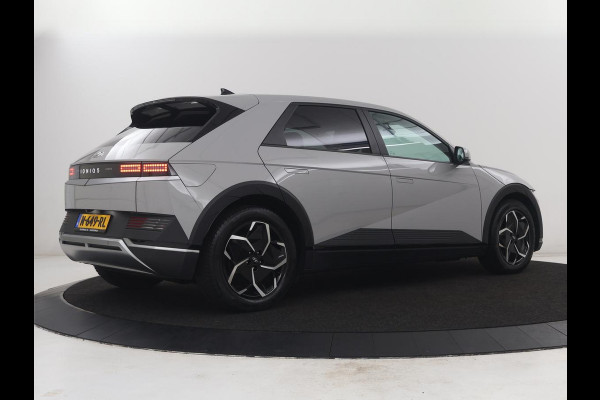 Hyundai IONIQ 5 Connect+ 73kWh | SOH 95.2% | Half Leder | Adaptive cruise | Stuur/stoel verwarming | Navigatie | Climate control | Camera | Carplay | DAB+ | Bose Audio