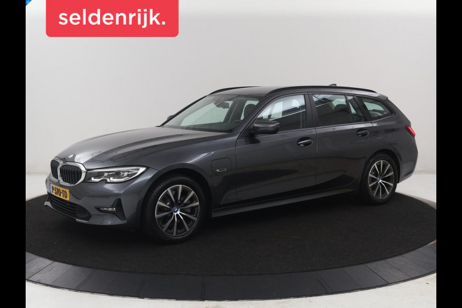 BMW 3 Serie Touring 320e Business Edition Plus | SOH 90% | Leder | Stoelverwarming | Carplay | Cruise control | Climate control | Elektrische achterklep | Park assist | PHEV