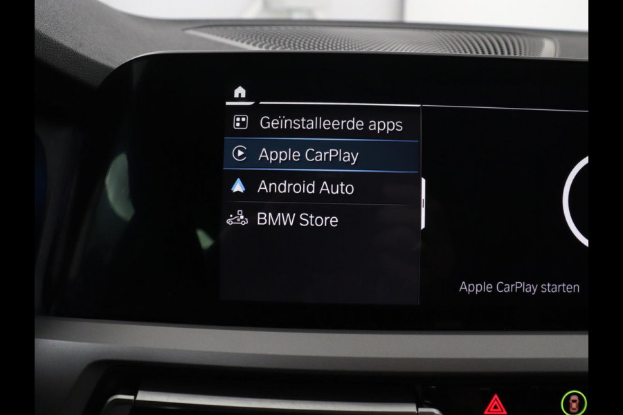 BMW 3 Serie Touring 320e Business Edition Plus | SOH 90% | Leder | Stoelverwarming | Carplay | Cruise control | Climate control | Elektrische achterklep | Park assist | PHEV