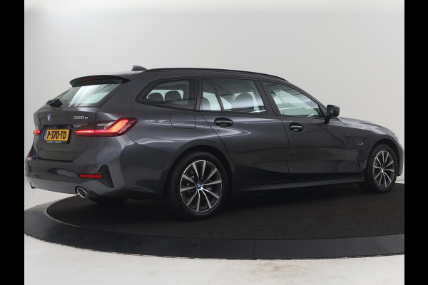 BMW 3 Serie Touring 320e Business Edition Plus | SOH 90% | Leder | Stoelverwarming | Carplay | Cruise control | Climate control | Elektrische achterklep | Park assist | PHEV