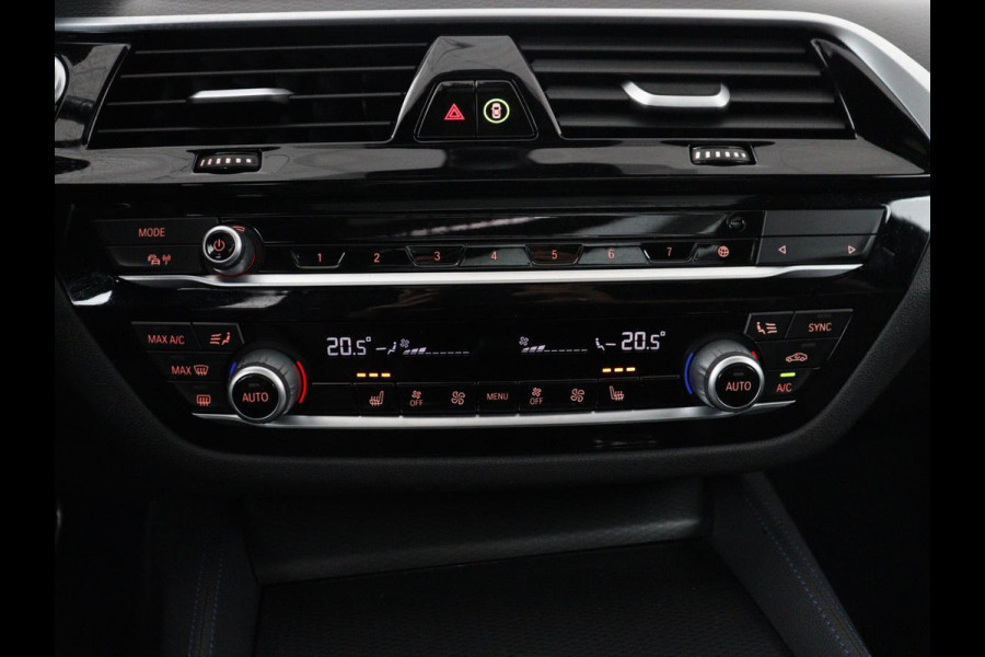 BMW 5 Serie Touring 530e Business Edition Plus | SOH 90% | Panoramadak | Harman/Kardon | Leder | Stoel & stuurverwarming | Achterbank verwarming | Adaptive cruise | Camera | Carplay | Trekhaak |