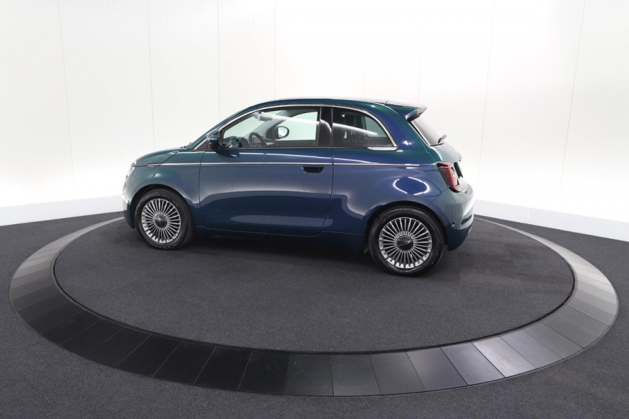 Fiat 500 Icon 42 kWh | SOH 96% | Convenience Pack | Camera | Dodehoekdetectie | Stoelverwarming
