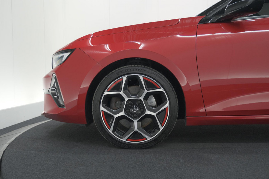 Opel Astra 1.6 Plug-in Hybrid GS Line | Head-up display | Dodehoekdetectie | Adaptieve Cruise control | AGR Stoelen