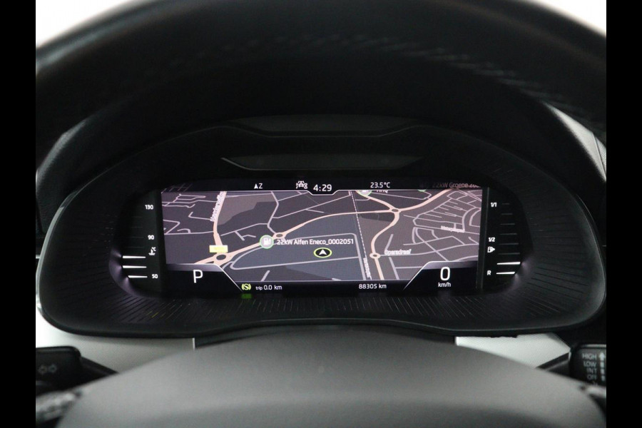Škoda Kamiq 1.0 TSI Sport Business | Sport stoelen | Stoelverwarming | Virtueel dashboard | Carplay | Cruise control | Lane assist | Climate control | Trekhaak