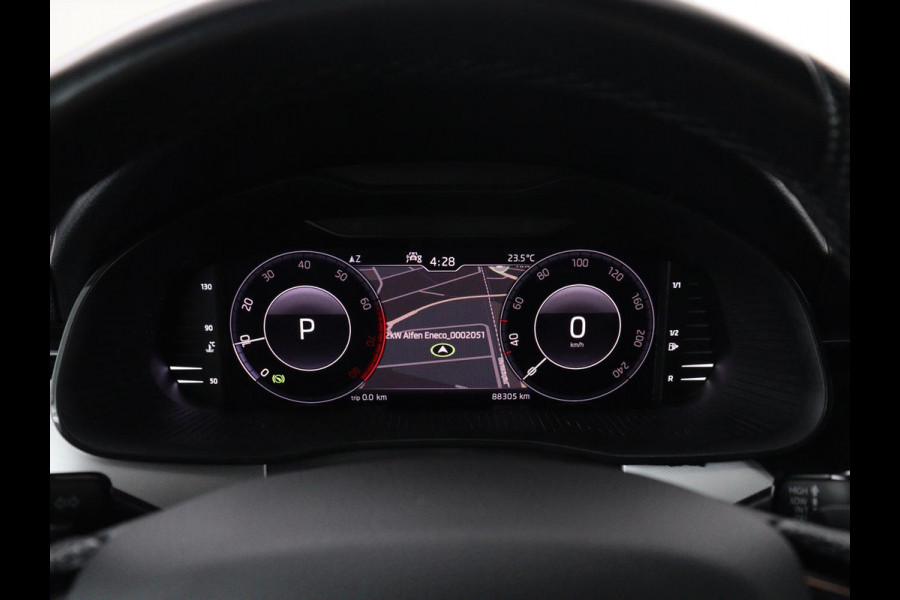 Škoda Kamiq 1.0 TSI Sport Business | Sport stoelen | Stoelverwarming | Virtueel dashboard | Carplay | Cruise control | Lane assist | Climate control | Trekhaak