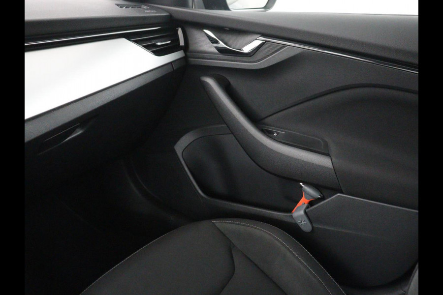Škoda Kamiq 1.0 TSI Sport Business | Sport stoelen | Stoelverwarming | Virtueel dashboard | Carplay | Cruise control | Lane assist | Climate control | Trekhaak