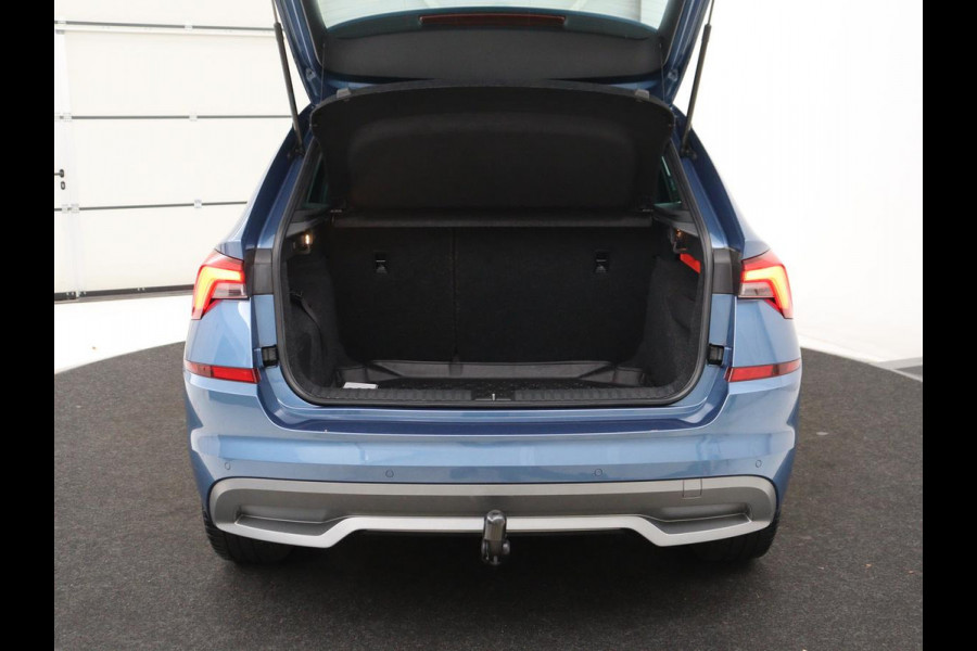 Škoda Kamiq 1.0 TSI Sport Business | Sport stoelen | Stoelverwarming | Virtueel dashboard | Carplay | Cruise control | Lane assist | Climate control | Trekhaak