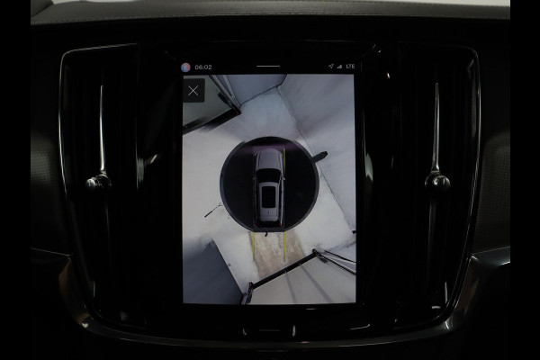 Volvo V90 2.0 T8 Plug-in hybrid AWD Plus Bright | SOH 97,1 | Panoramadak | Leder | Memory | Harman/Kardon | Stuur/stoel verwarming | Achterbank verwarming | Carplay | Cruise control | 360 Camera | Park assist | Trekhaak