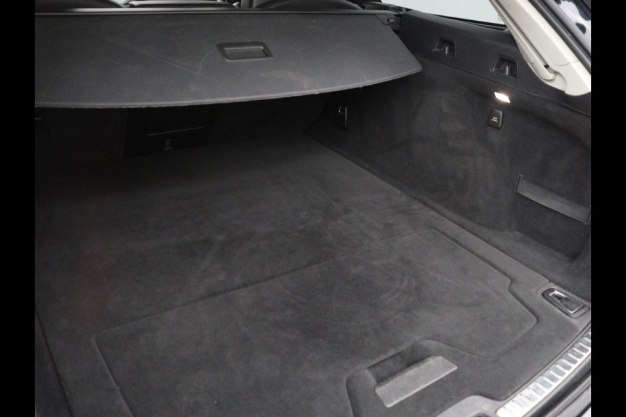 Volvo V90 2.0 T8 Plug-in hybrid AWD Plus Bright | SOH 97,1 | Panoramadak | Leder | Memory | Harman/Kardon | Stuur/stoel verwarming | Achterbank verwarming | Carplay | Cruise control | 360 Camera | Park assist | Trekhaak