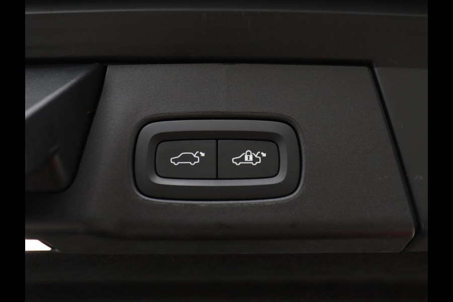 Volvo V90 2.0 T8 Plug-in hybrid AWD Plus Bright | SOH 97,1 | Panoramadak | Leder | Memory | Harman/Kardon | Stuur/stoel verwarming | Achterbank verwarming | Carplay | Cruise control | 360 Camera | Park assist | Trekhaak