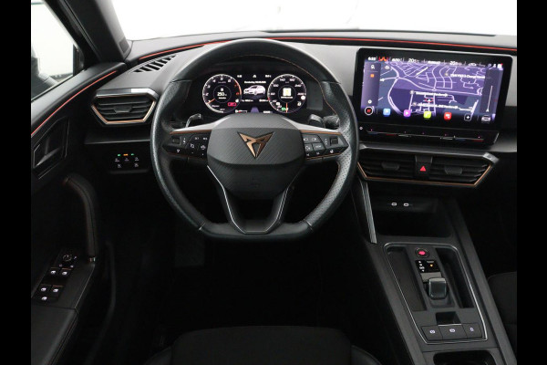 CUPRA Leon 1.5 eTSI Business Edition | Half leder | Stuur/stoel verwarming | Adaptive cruise | Lane assist | Carplay | Sfeerverlichting | Virtueel dashboard | Park assist | Climate control