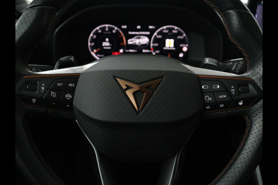 CUPRA Leon 1.5 eTSI Business Edition | Half leder | Stuur/stoel verwarming | Adaptive cruise | Lane assist | Carplay | Sfeerverlichting | Virtueel dashboard | Park assist | Climate control