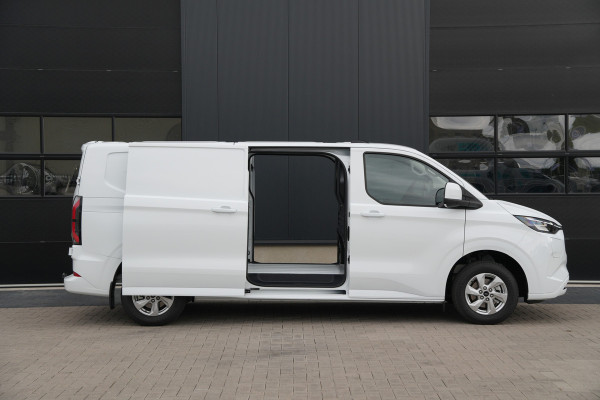 Ford E-Transit Custom 320 L2H1 Limited 71 kWh 218pk - 2x Schuifdeur - Trekhaak - Pro Power - Camera - Carplay - Rijklaar
