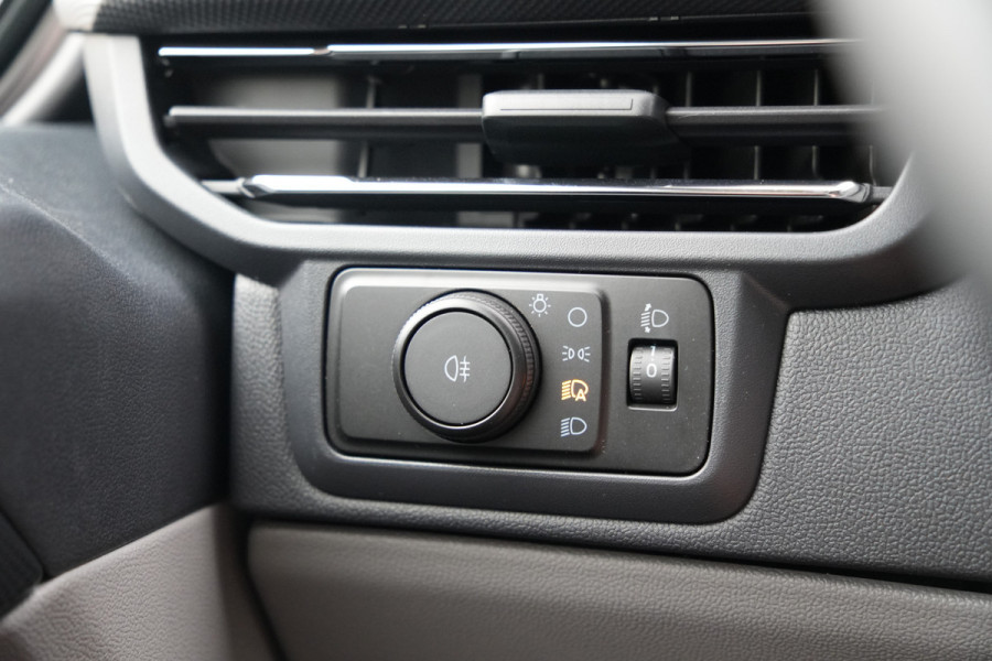 Ford E-Transit Custom 320 L2H1 Limited 71 kWh 218pk - 2x Schuifdeur - Trekhaak - Pro Power - Camera - Carplay - Rijklaar