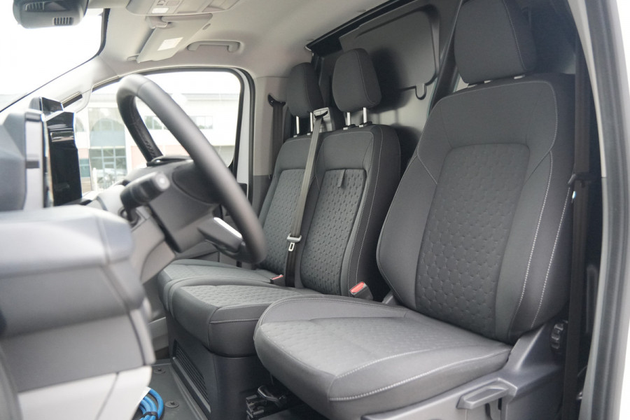 Ford E-Transit Custom 320 L2H1 Limited 71 kWh 218pk - 2x Schuifdeur - Trekhaak - Pro Power - Camera - Carplay - Rijklaar