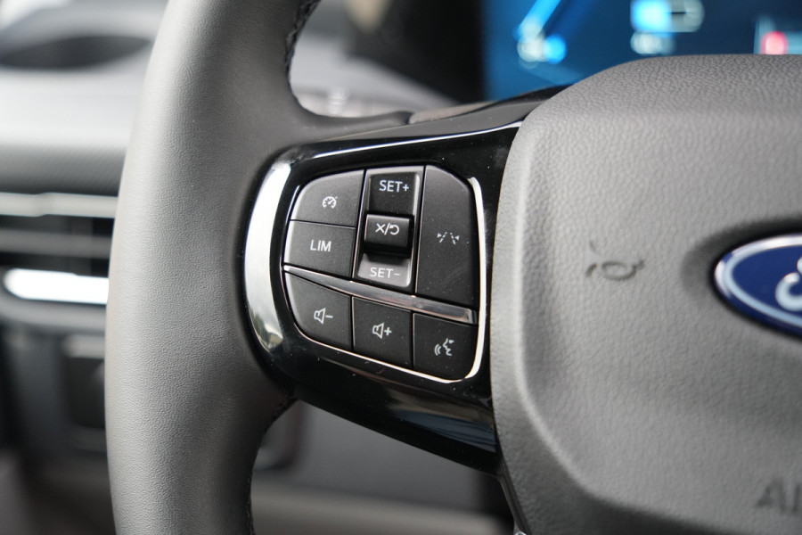 Ford E-Transit Custom 320 L2H1 Limited 71 kWh 218pk - 2x Schuifdeur - Trekhaak - Pro Power - Camera - Carplay - Rijklaar
