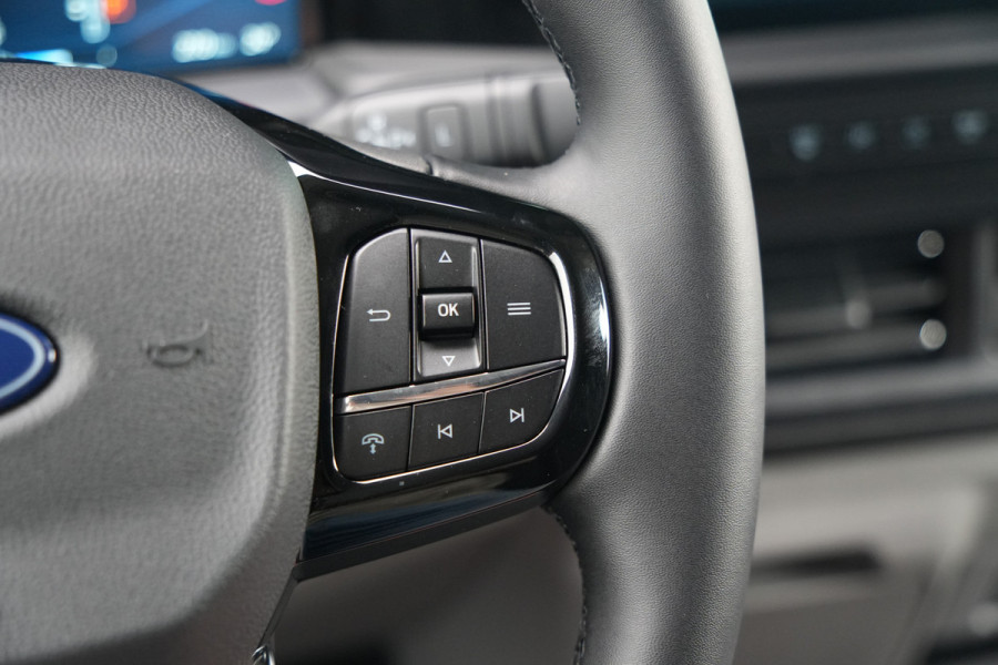 Ford E-Transit Custom 320 L2H1 Limited 71 kWh 218pk - 2x Schuifdeur - Trekhaak - Pro Power - Camera - Carplay - Rijklaar