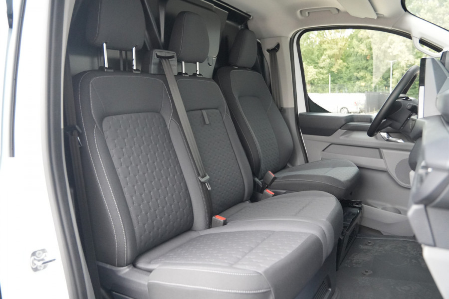 Ford E-Transit Custom 320 L2H1 Limited 71 kWh 218pk - 2x Schuifdeur - Trekhaak - Pro Power - Camera - Carplay - Rijklaar