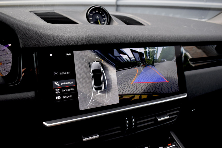 Porsche Cayenne Coupé 3.0 E-Hybrid 462pk Sport Chrono | Pano | 360 Camera | 21'' Wielen | Luchtvering | Stuurverwarming |  Stoel + Achterbankverwarming | LED Achterlichten donker |