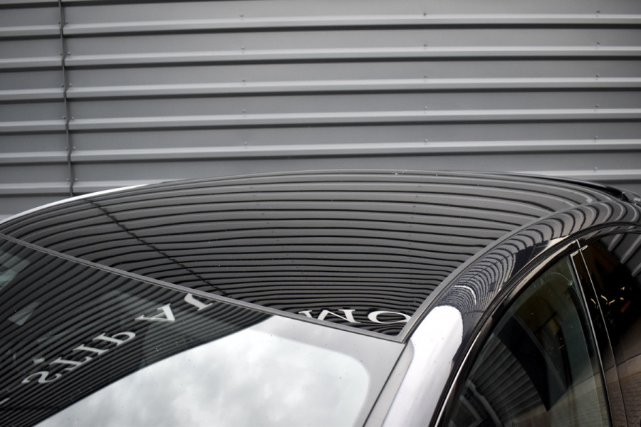 Porsche Cayenne Coupé 3.0 E-Hybrid 462pk Sport Chrono | Pano | 360 Camera | 21'' Wielen | Luchtvering | Stuurverwarming |  Stoel + Achterbankverwarming | LED Achterlichten donker |