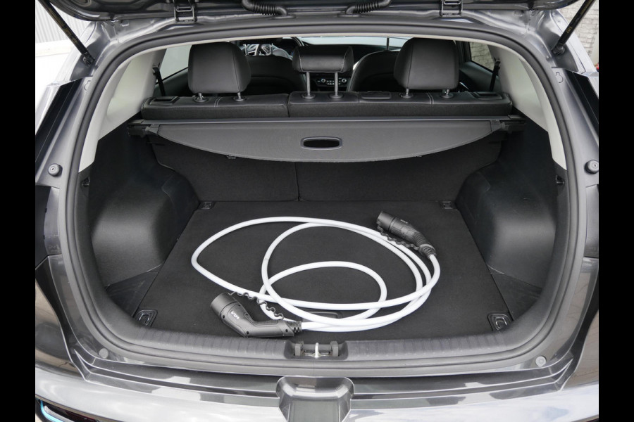 Kia e-Niro Edition 64 kWh | SOH 96,6% | 3Fase | Stoel/Stuurverwarming | Navi | Camera | Carplay |