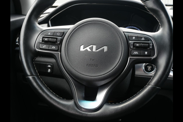 Kia e-Niro Edition 64 kWh | SOH 96,6% | 3Fase | Stoel/Stuurverwarming | Navi | Camera | Carplay |