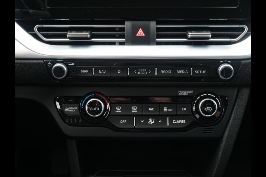 Kia e-Niro Edition 64 kWh | SOH 96,6% | 3Fase | Stoel/Stuurverwarming | Navi | Camera | Carplay |